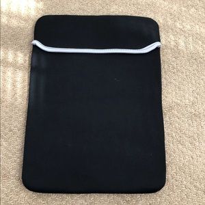Black 13 inch laptop sleeve